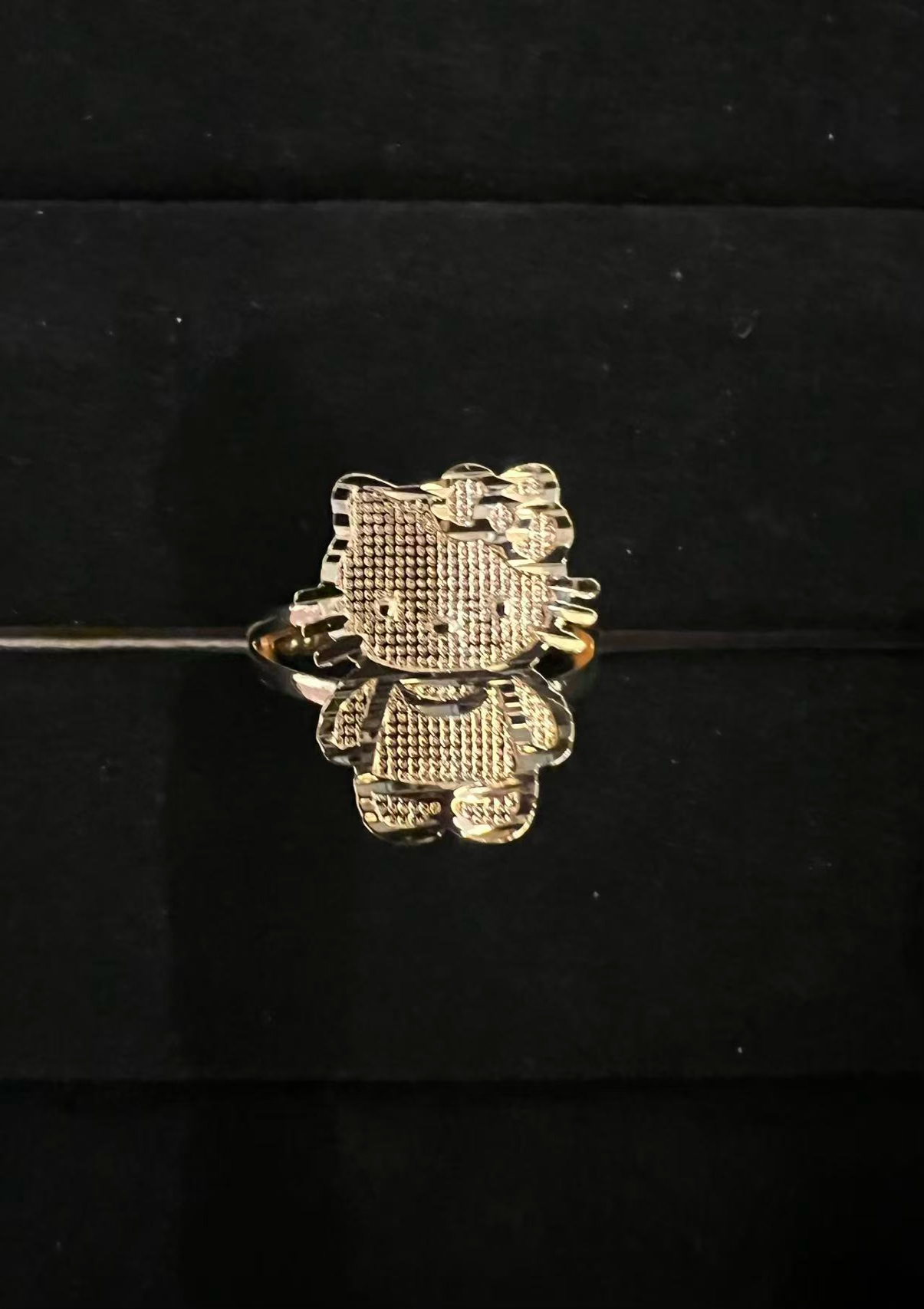 HK Ring