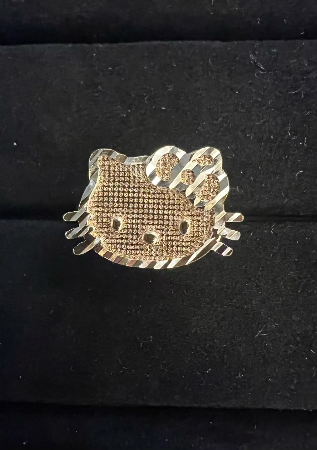 HK face ring